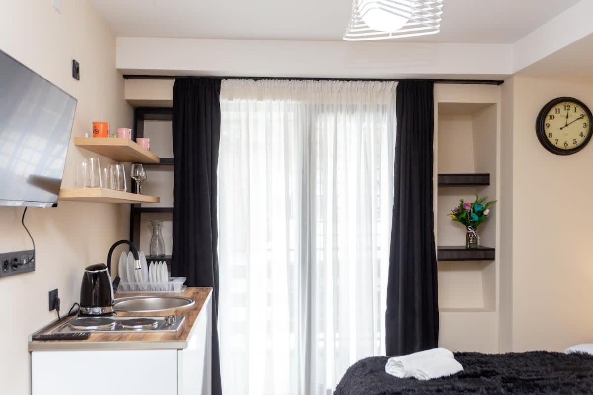 Apartment In Marshall Project